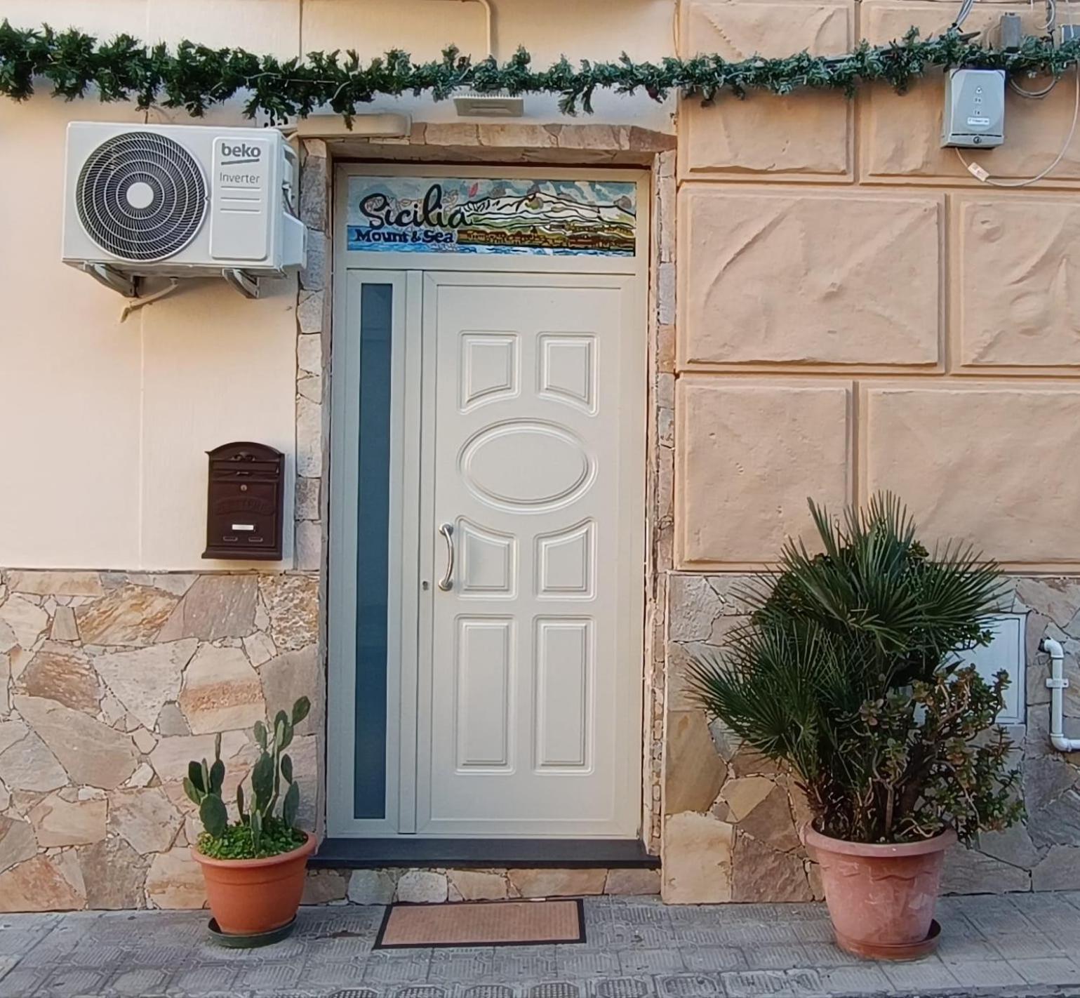 Sicilia Mount&Sea Villa Mascali Exterior foto